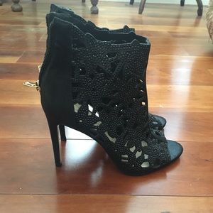 Jessica Simpson Gessina Ankle Booties